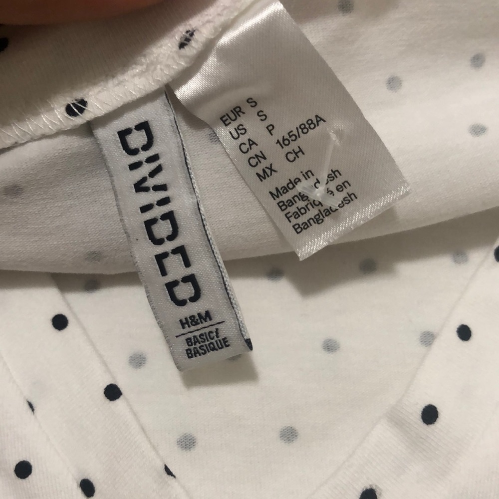 Top - Picture 2 of 2